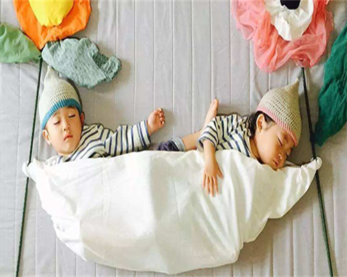 找人代生孩子-济南三代试管包生男孩多少钱？济南试管婴儿生男孩费用明细