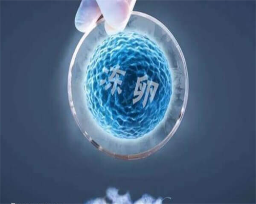 服用达英3周后，月经量少发黑是正常的吗？